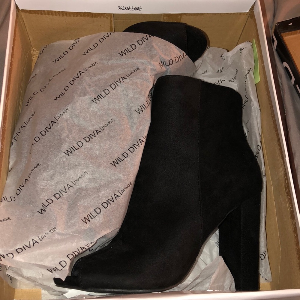 Ankle booties